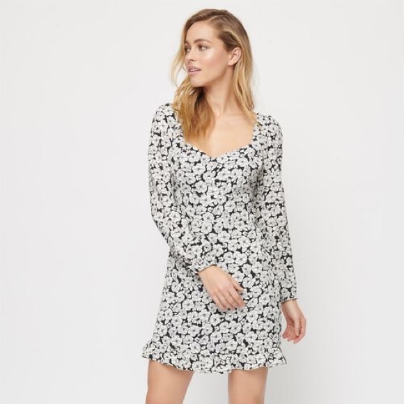 Dynamite Dresses & Skirts - Dynamite - White Long Sleeve Sweetheart Floral Summer Dress